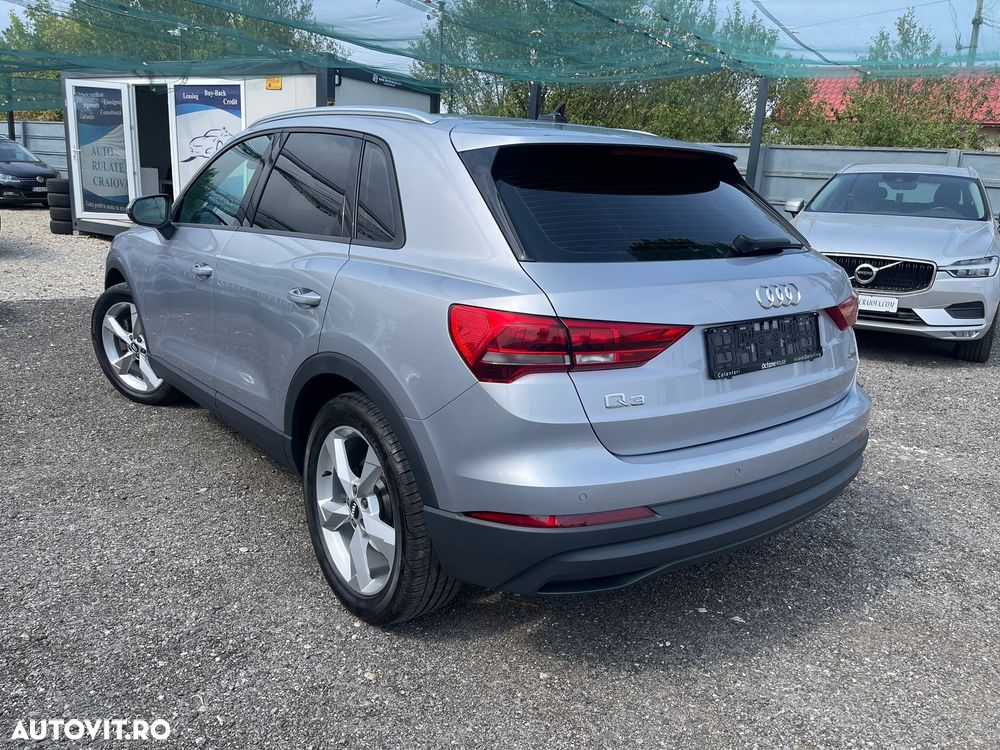 Audi Q3 2.0 40 TDI quattro S tronic Basic - 4