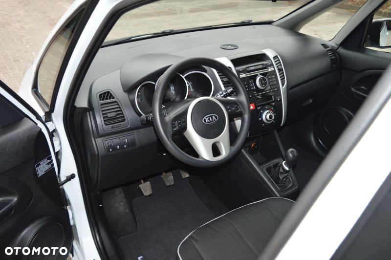 Kia Venga 1.4 CVVT Titanium Collection - 15