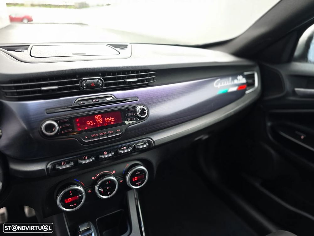 Alfa Romeo Giulietta 1.6 JTDM Distinctive - 14