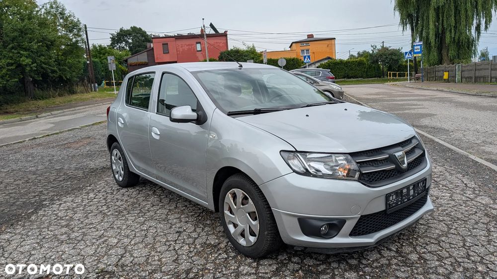 Dacia Sandero 1.2 16V Laureate - 2
