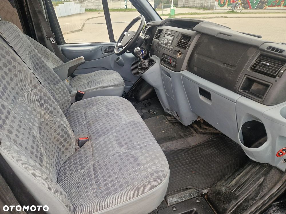 Ford Transit - 9