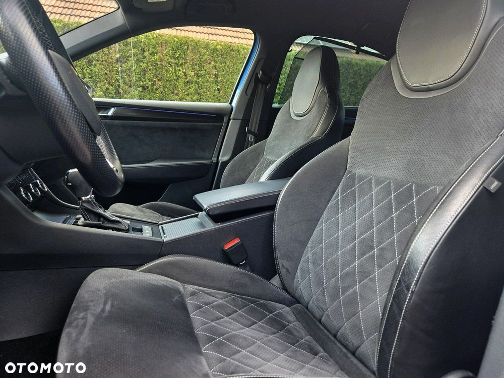 Skoda Superb 2.0 TSI Sportline DSG - 9