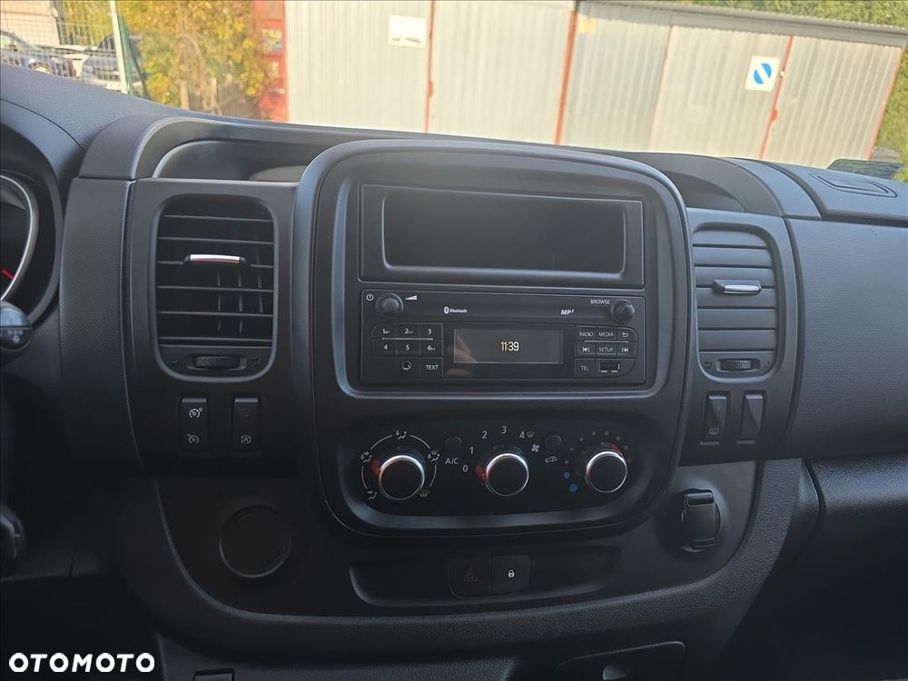 Renault Trafic - 14