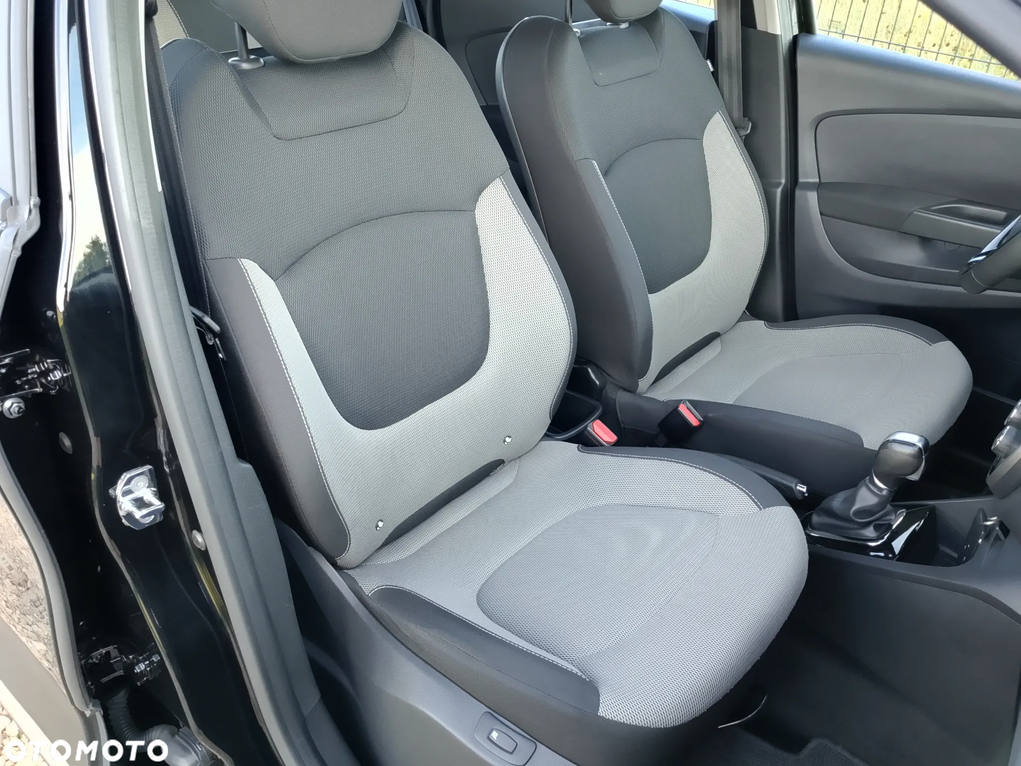 Renault Captur 1.2 Energy TCe Limited EDC - 31