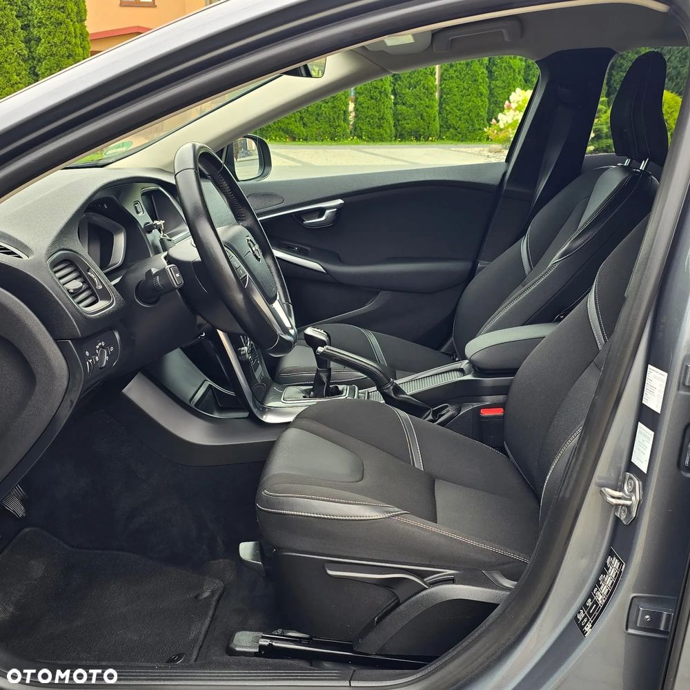 Volvo V40 D2 Drive-E Summum - 17