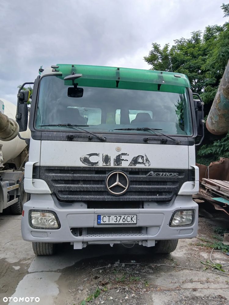 Mercedes-Benz Actros - 2