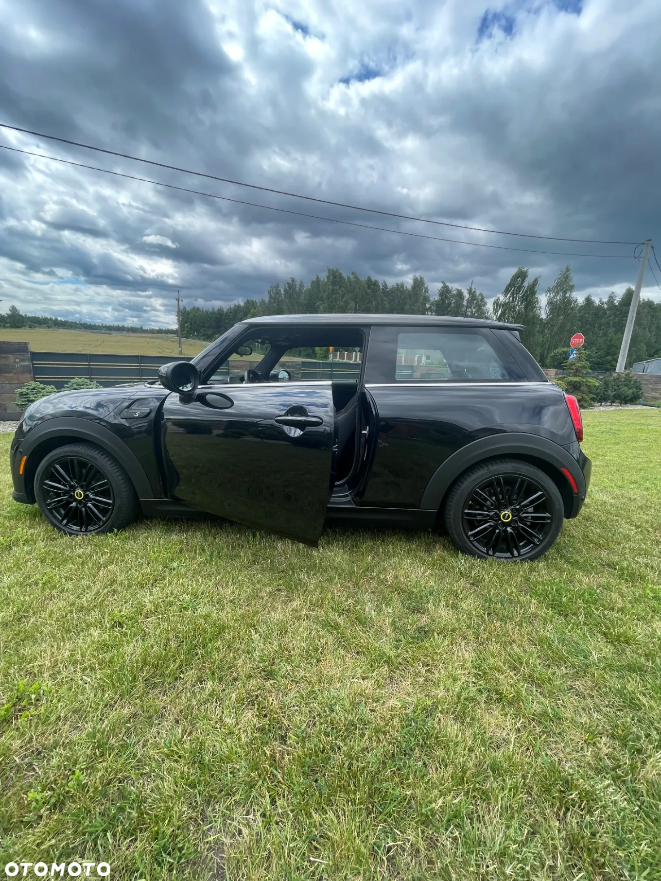 MINI Cooper SE Essential Trim - 6