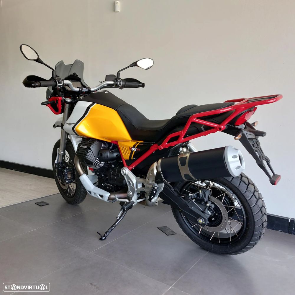 Moto Guzzi V85 TT - 6