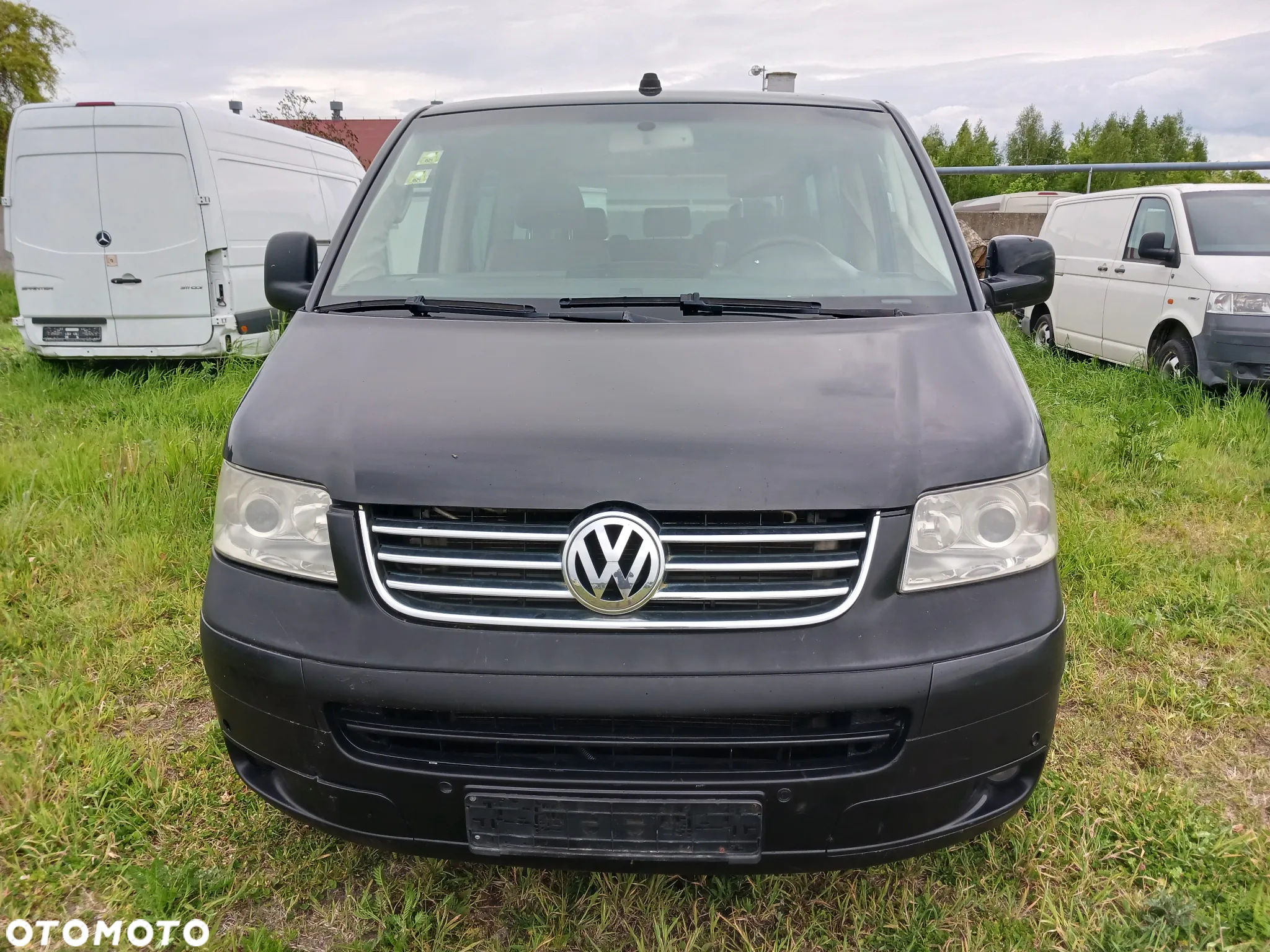 Volkswagen Multivan - 2