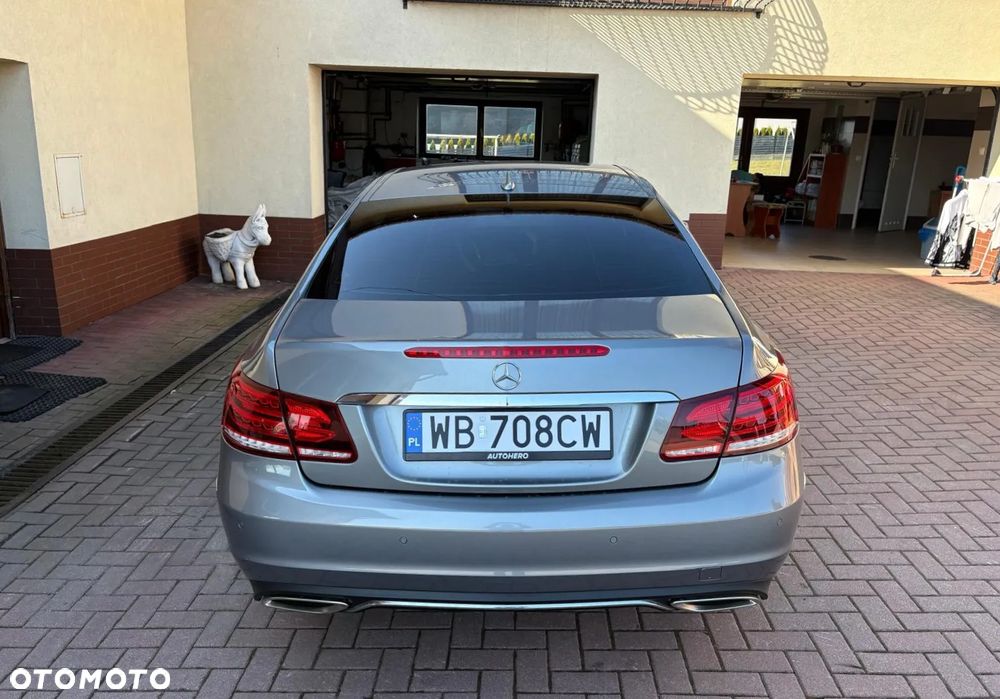 Mercedes-Benz Klasa E 250 7G-TRONIC - 6
