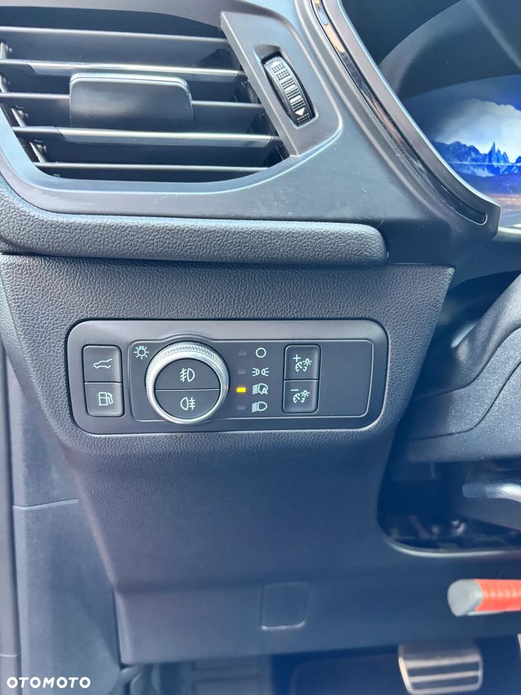 Ford Kuga 2.5P PHEV FWD ST-Line X - 24