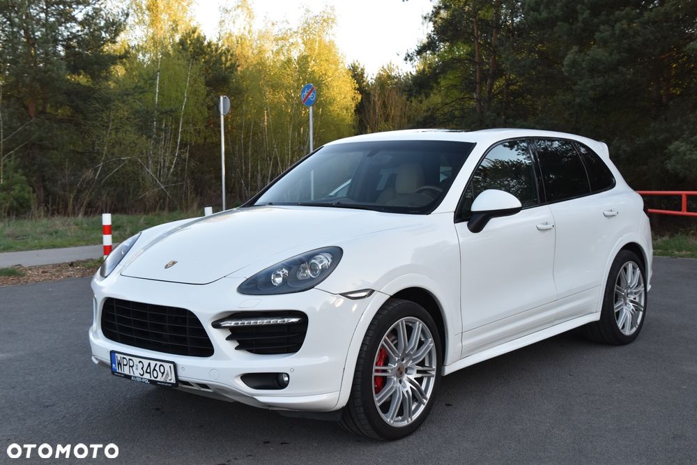 Porsche Cayenne - 18