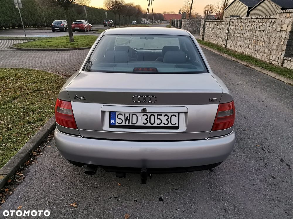 Audi A4 Limousine - 10