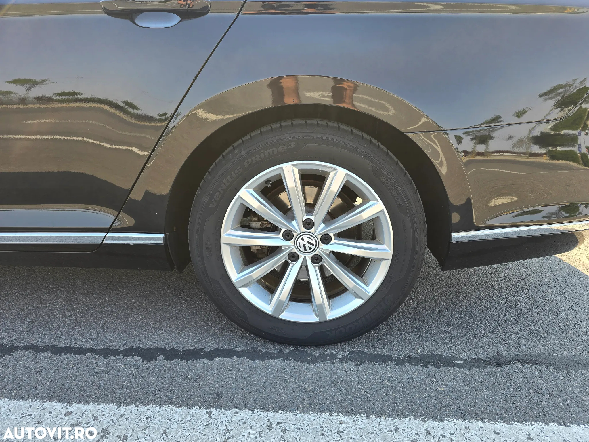 Volkswagen Passat - 8