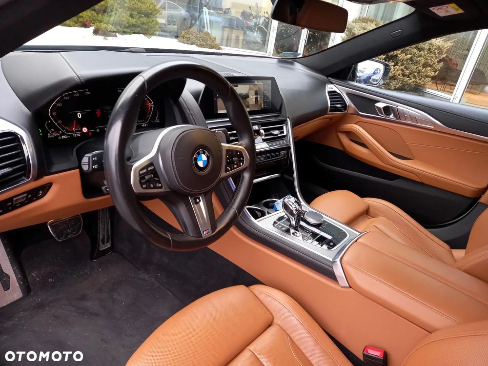 BMW Seria 8 - 7