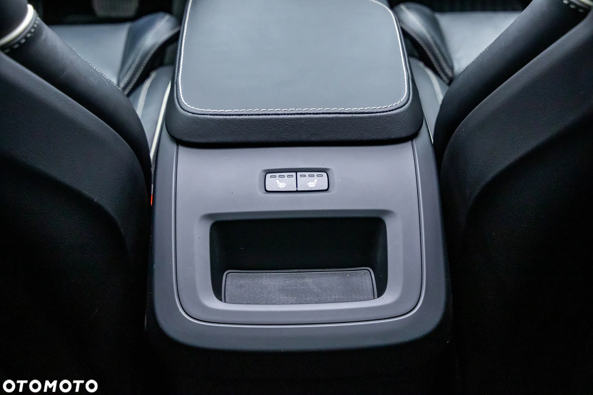 Volvo XC 90 - 32