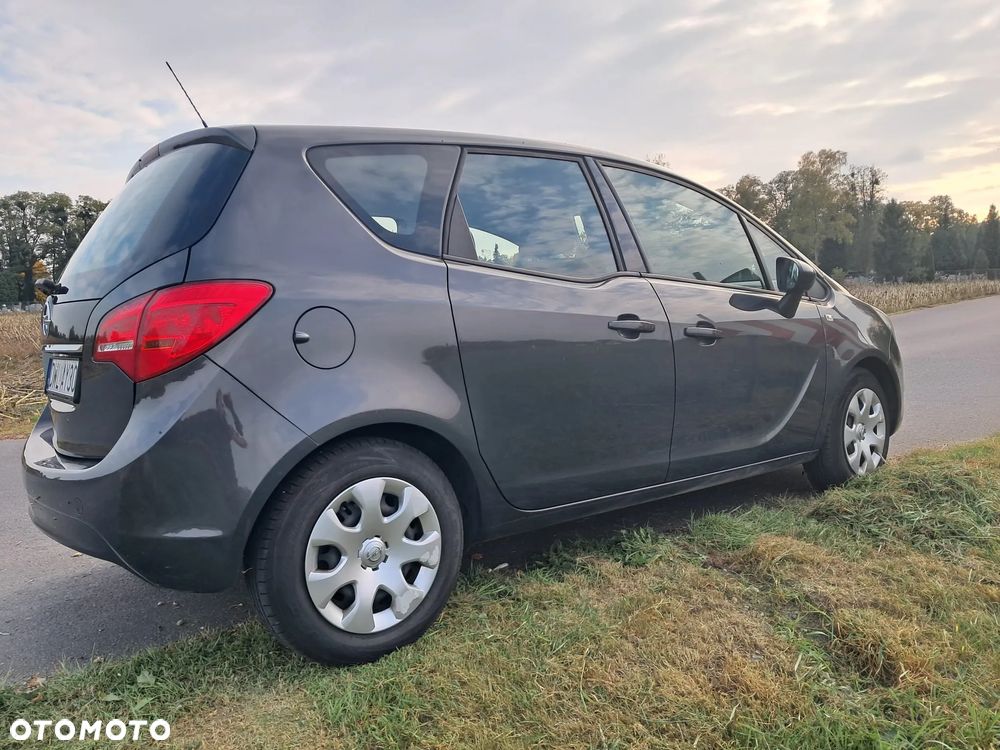 Opel Meriva 2015 photo 2