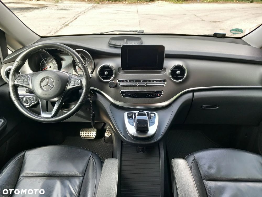 Mercedes-Benz Klasa V 250 (BlueTEC) d extralang 7G-TRONIC Avantgarde Edition - 12