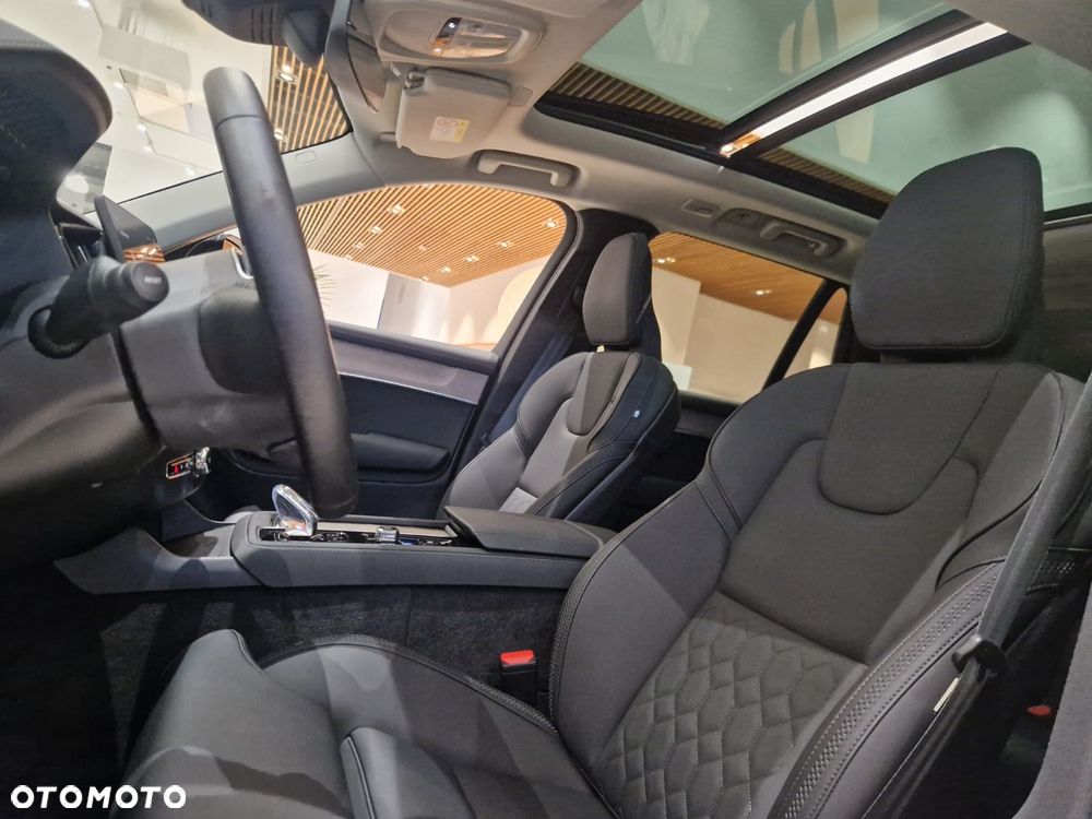 Volvo XC 90 T8 AWD Plug-In Hybrid Plus Black Edition 7os - 22