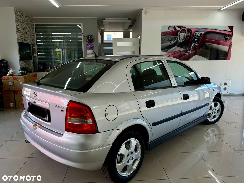 Opel Astra - 13