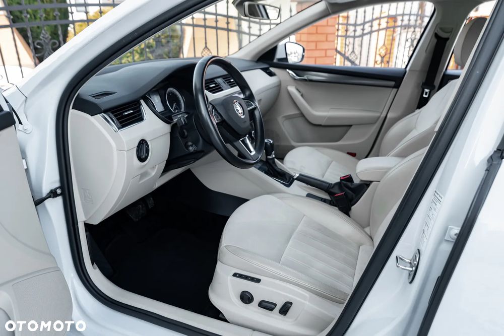 Skoda Octavia 2.0 TSI DSG 4x4 Sportline - 20