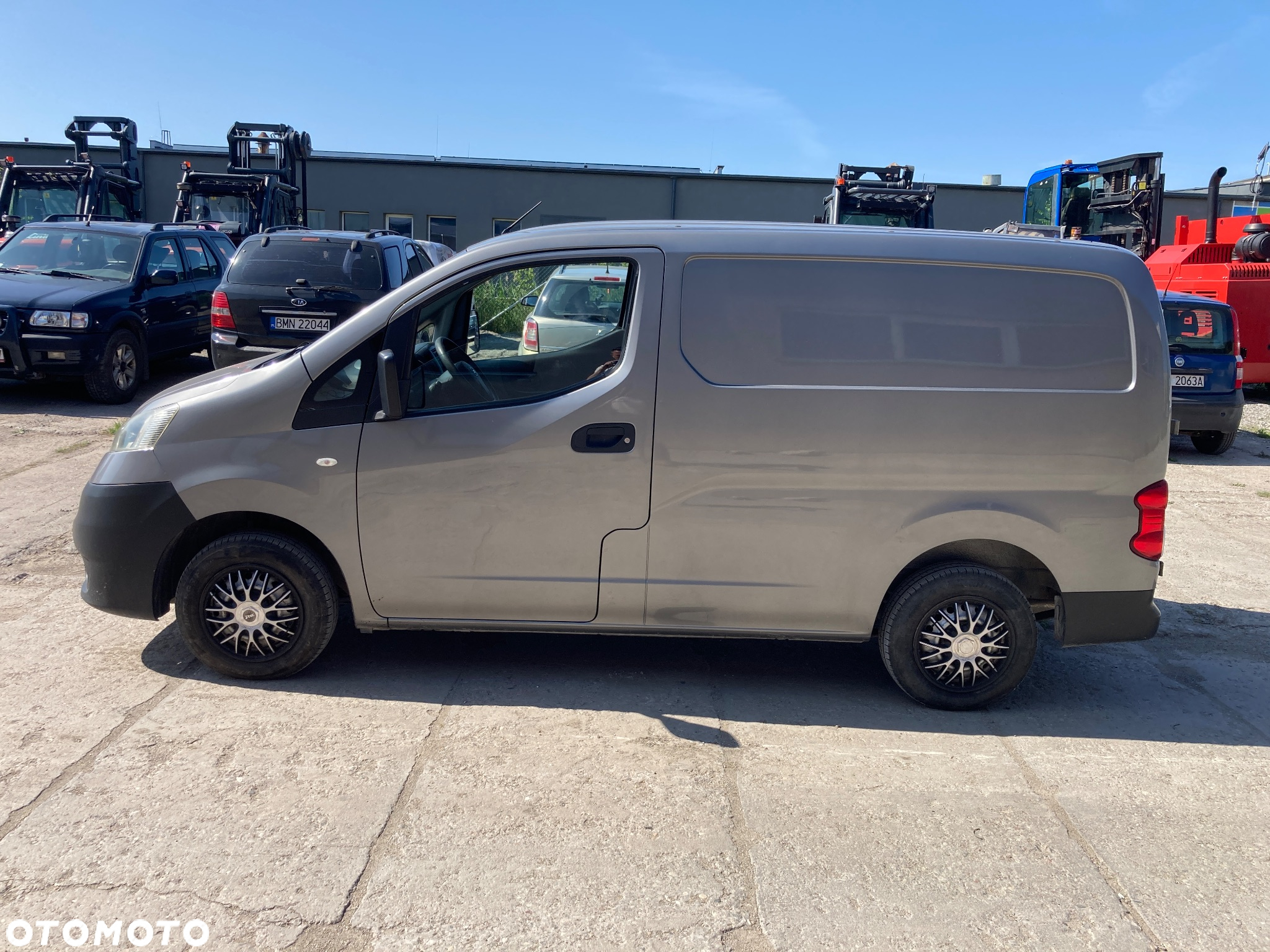 Nissan NV200 - 8