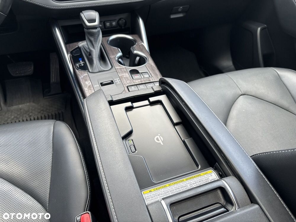 Toyota Highlander 2.5 Hybrid Executive - 21