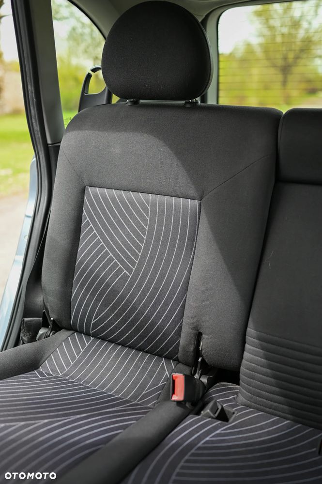 Opel Meriva - 12