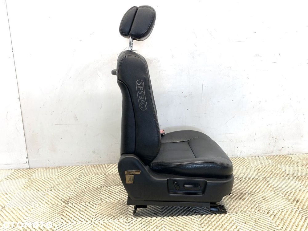 FOTEL PRAWY PRZÓD - 299.00 PLN - SSANGYONG CHAIRMAN (HT_) 1997 - 2022 3.2 165 kW [225 KM] benzyna - 5