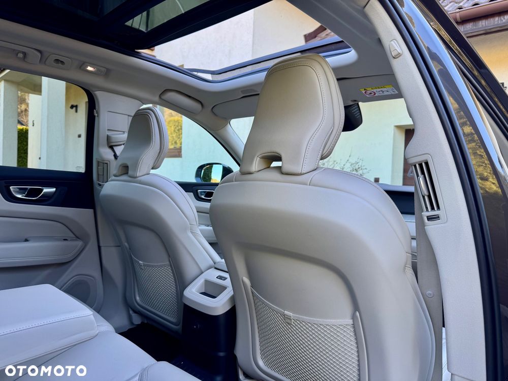 Volvo XC 60 - 8