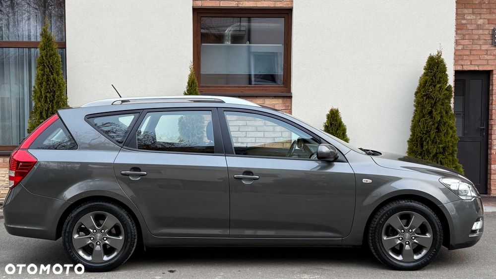 Kia Ceed - 5
