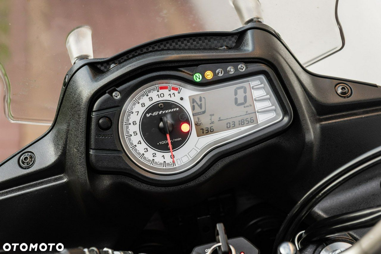 Suzuki DL - 9