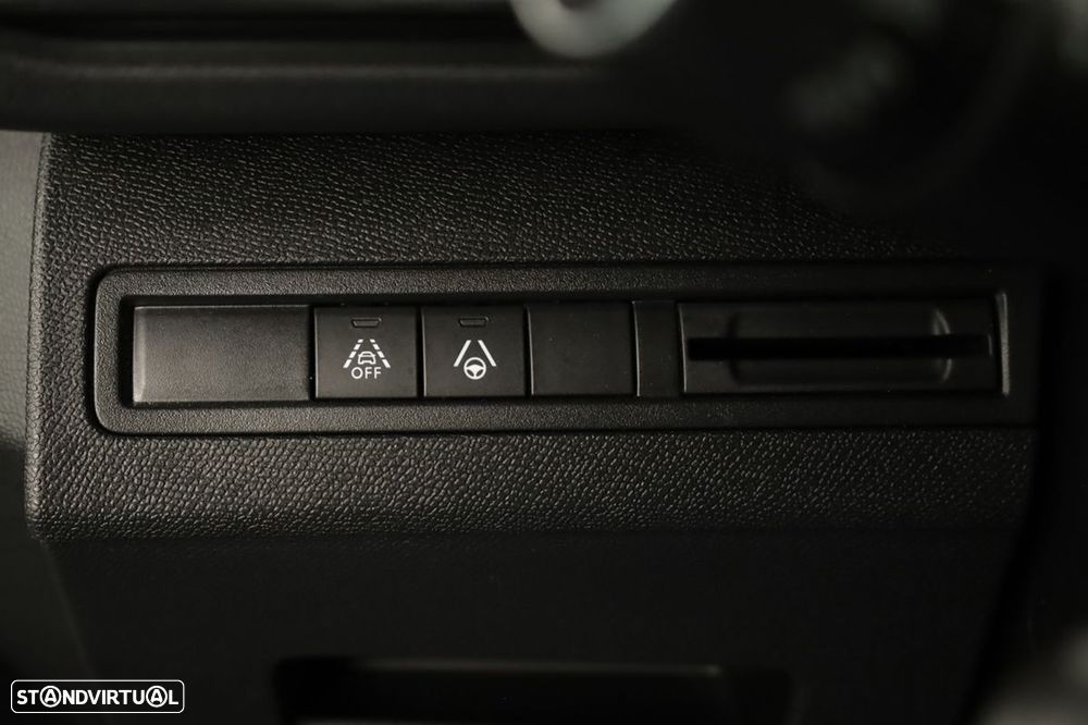 Peugeot 3008 1.2 Hybrid Allure e-DCS6 - 20
