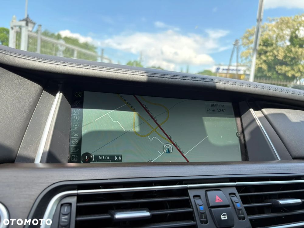 BMW Seria 7 730d - 24