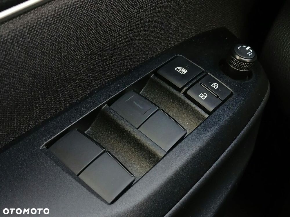 Toyota Yaris Hybrid 1.5 Style - 31
