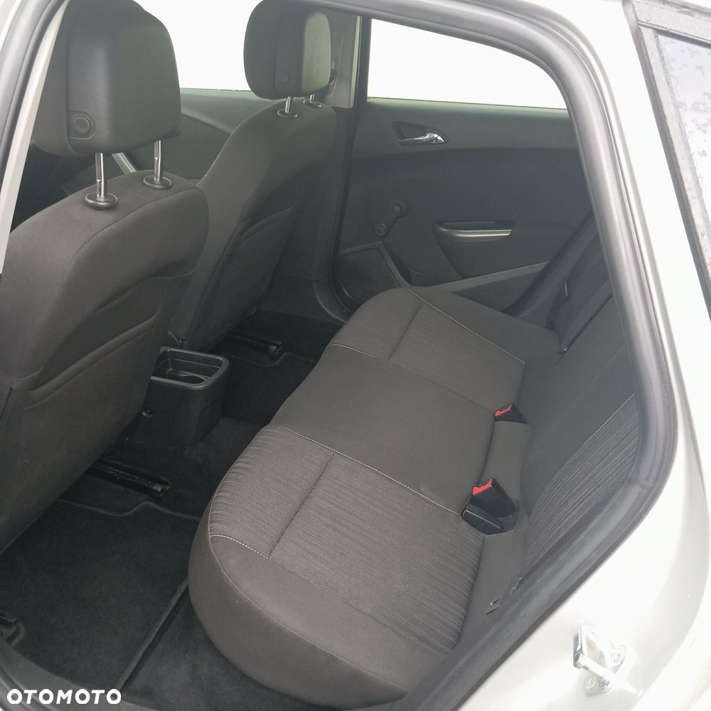 Opel Astra 1.4 T Cosmo - 12
