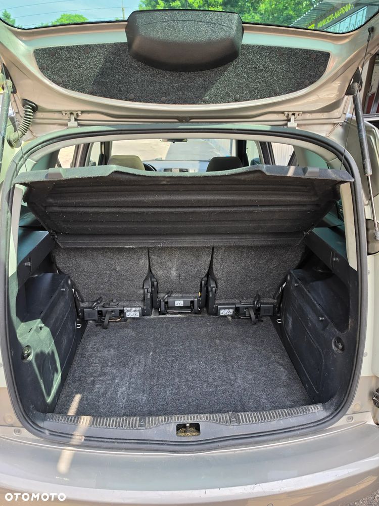 Skoda Roomster 1.2 TSI Comfort - 8