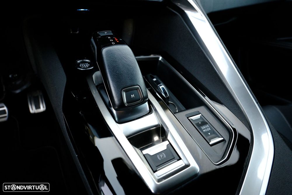 Peugeot 5008 1.2 PureTech GT EAT8 - 26