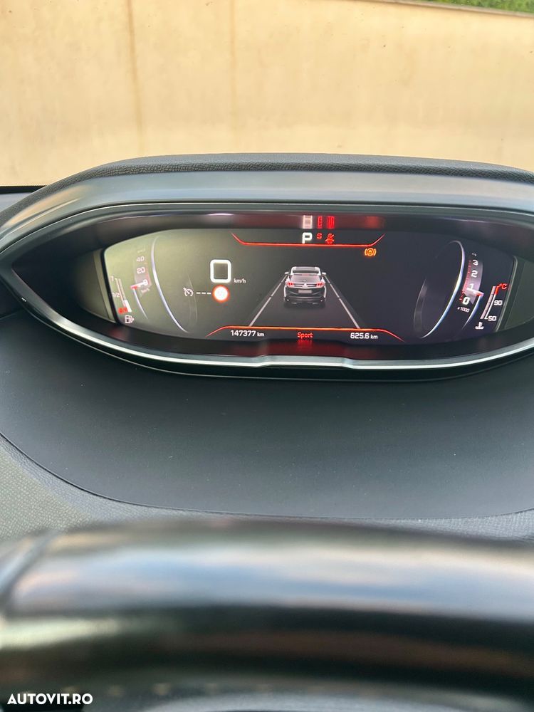 Peugeot 3008 1.5 BlueHDI 130 EAT8 Allure Pack - 28