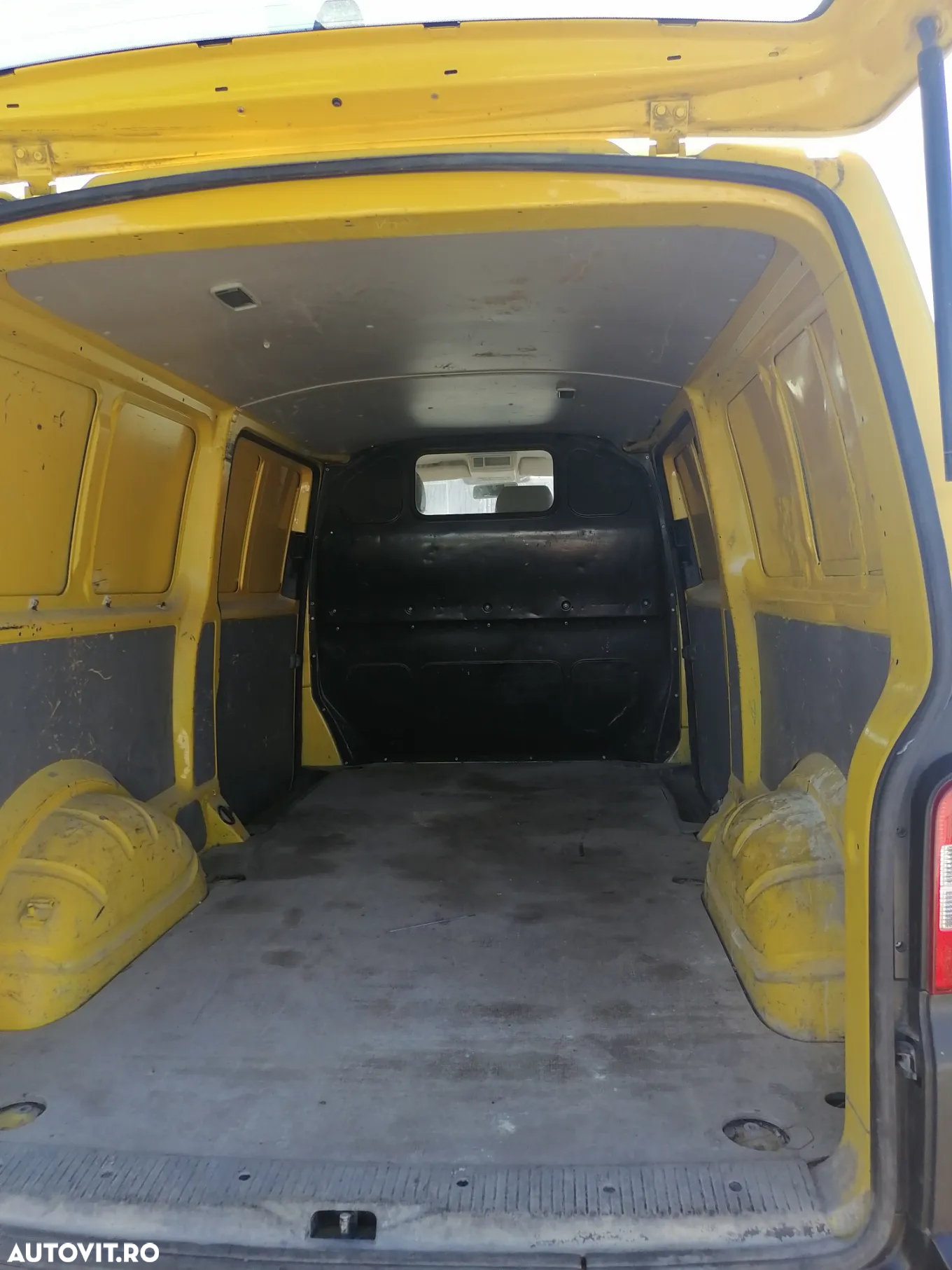 Volkswagen Transporter T5 7FD122/WF2/1T3 - 8