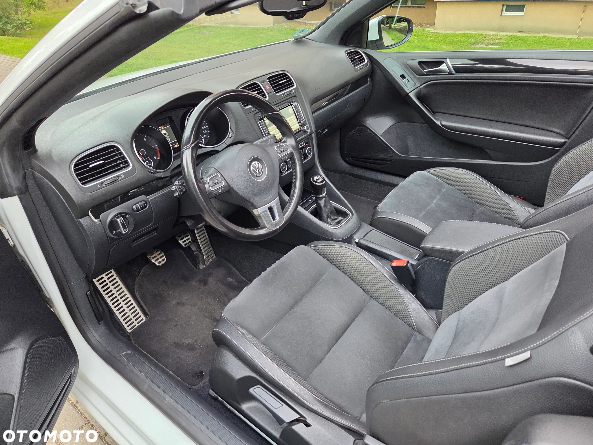 Volkswagen Golf Cabrio 1.6 TDI Exclusive - 24