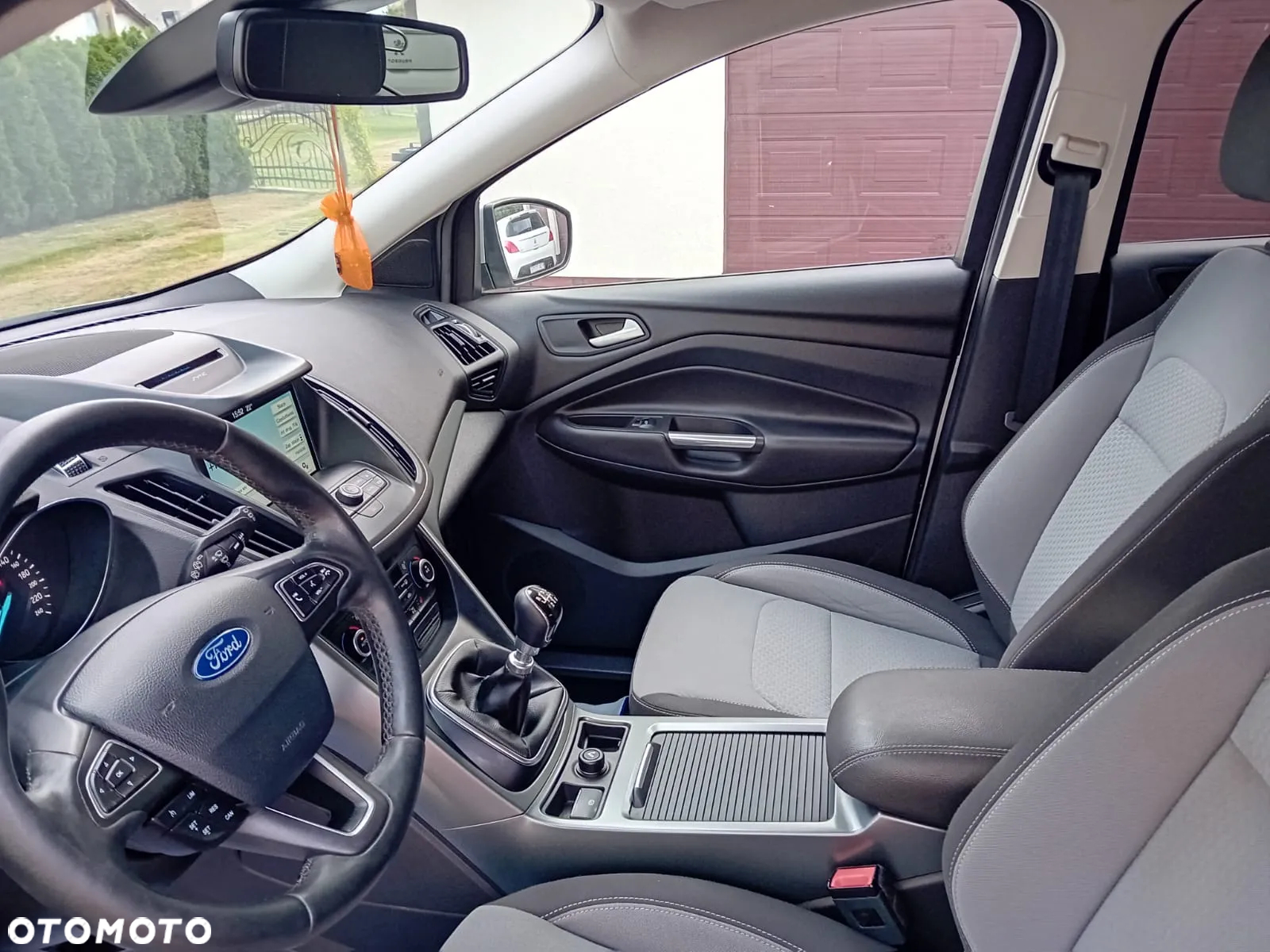 Ford Kuga 2.0 TDCi FWD Titanium - 26