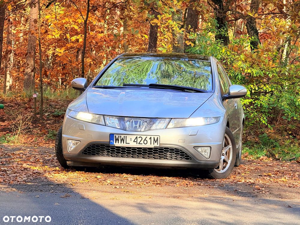 Honda Civic 1.8 Executive NAVI - 4