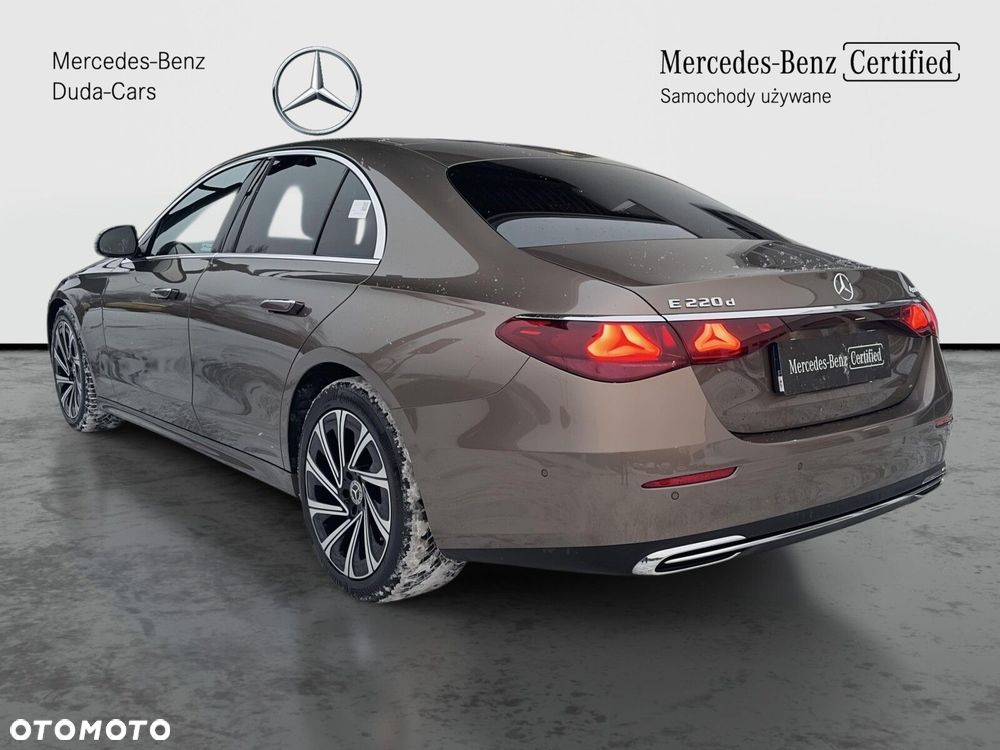 Mercedes-Benz Klasa E - 9