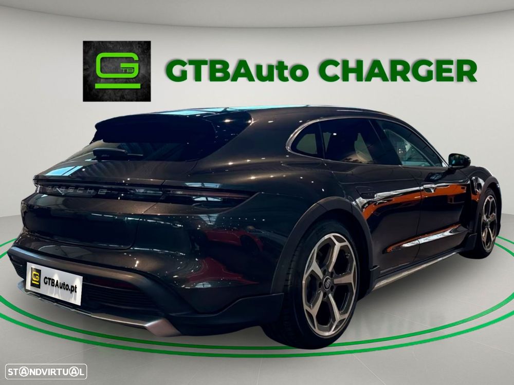 Porsche Taycan Cross Turismo - 23