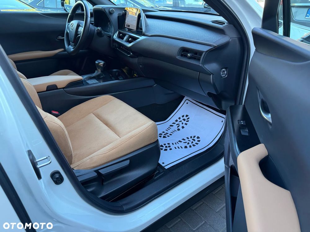 Lexus UX 200 GPF Business 2WD - 15