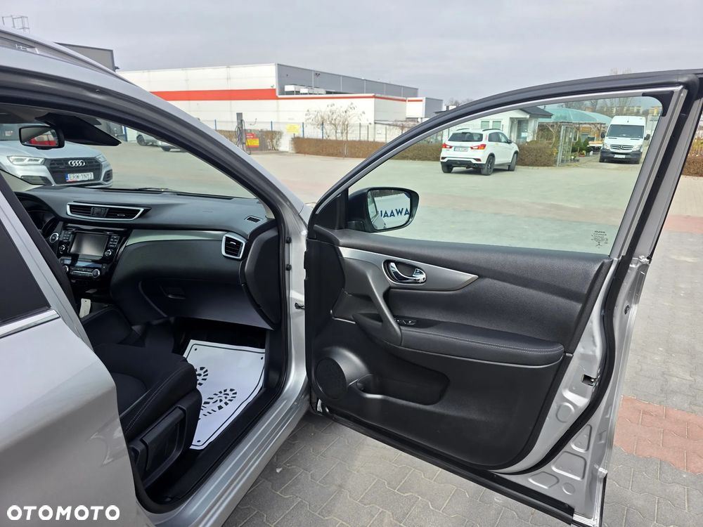 Nissan Qashqai 1.5 dCi DPF 360 - 14