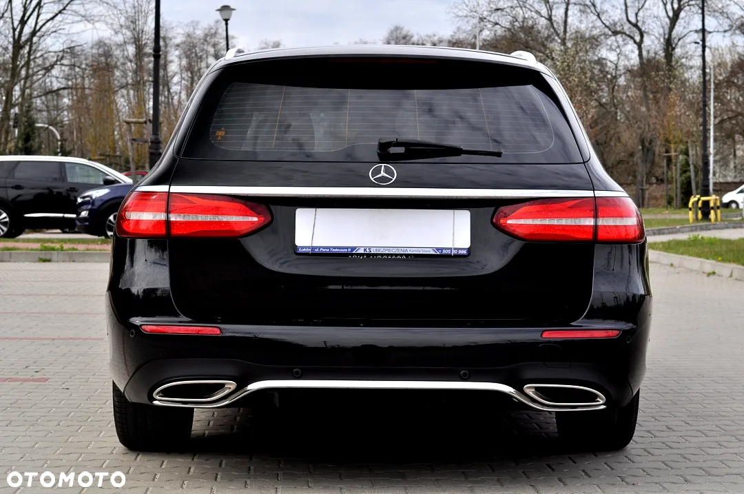 Mercedes-Benz Klasa E 200 T 9G-TRONIC AMG Line - 6