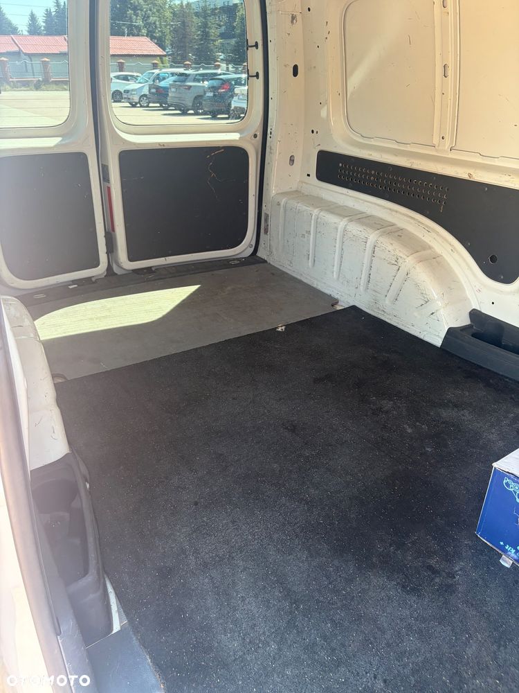 Volkswagen Caddy - 34