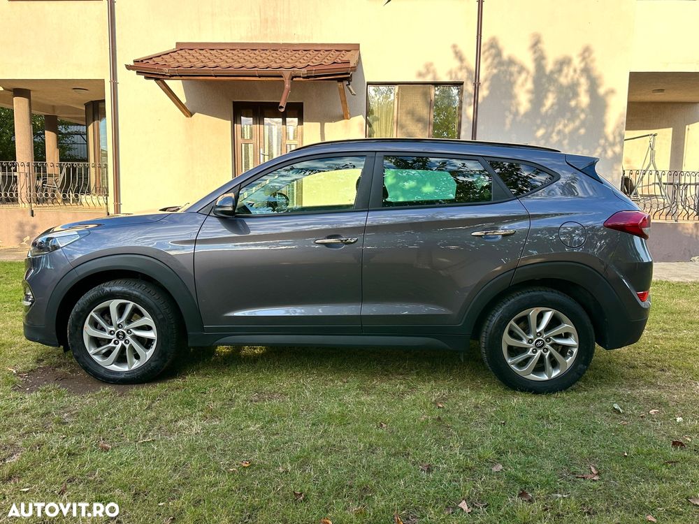 Hyundai Tucson blue 1.7 CRDi 2WD Style - 31